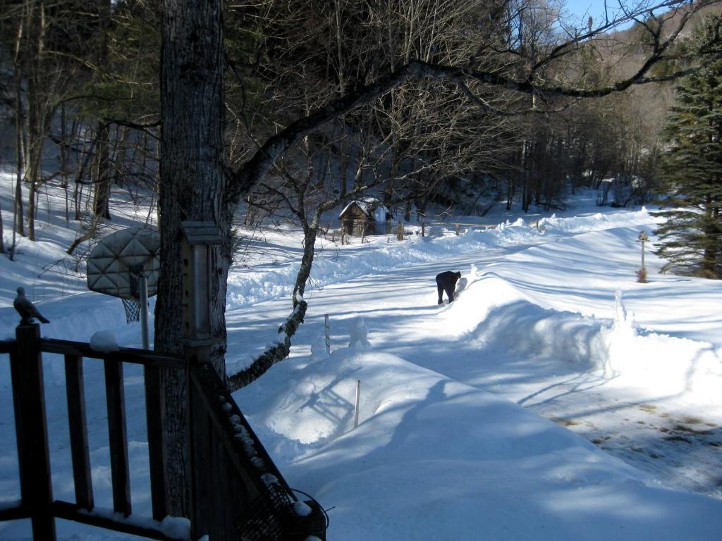 Mountain Valley Retreat Bed & Breakfast Killington Exterior photo